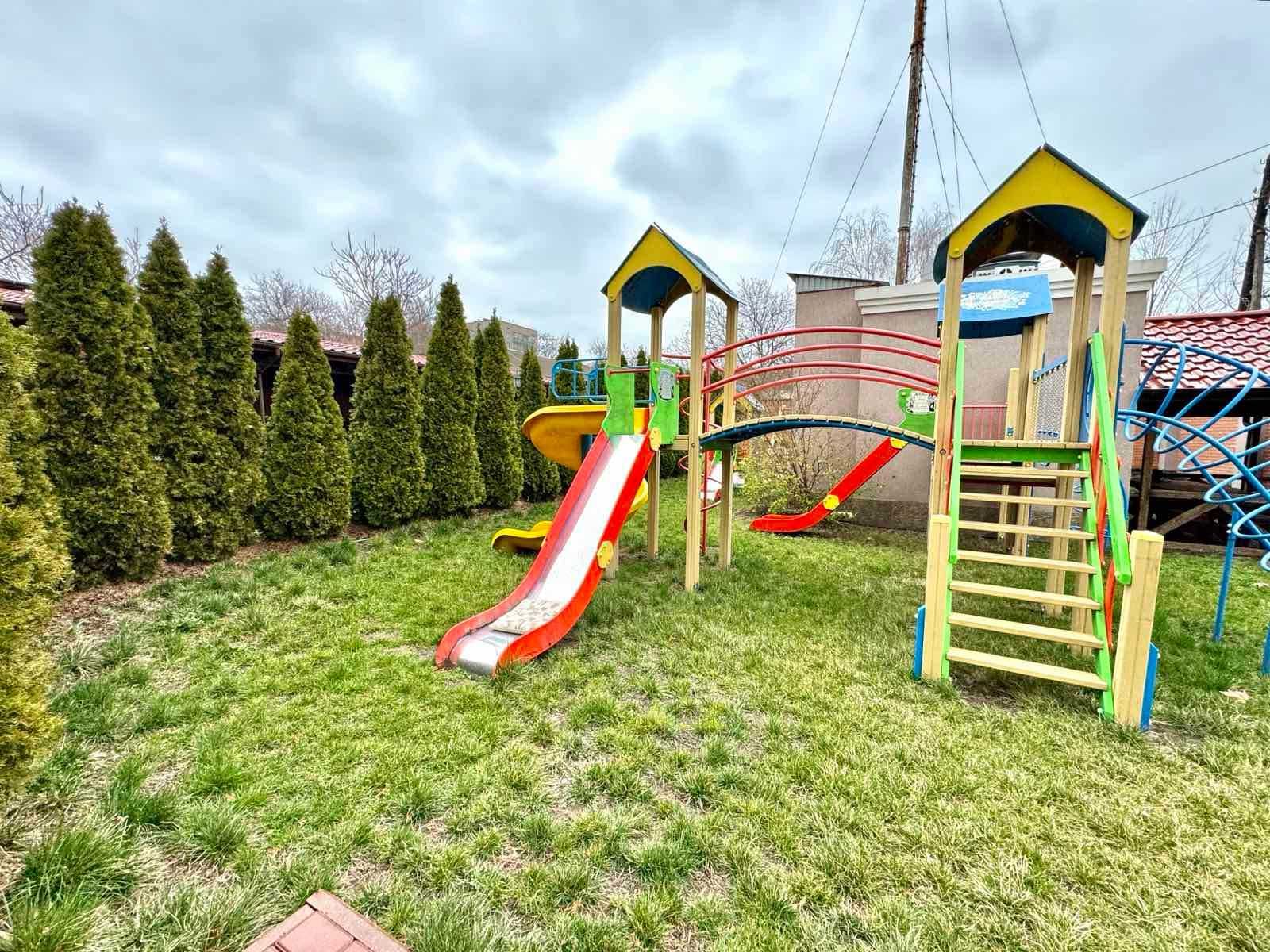 Продаю 3к квартиру в клубному будинку в центрі міста. ц1