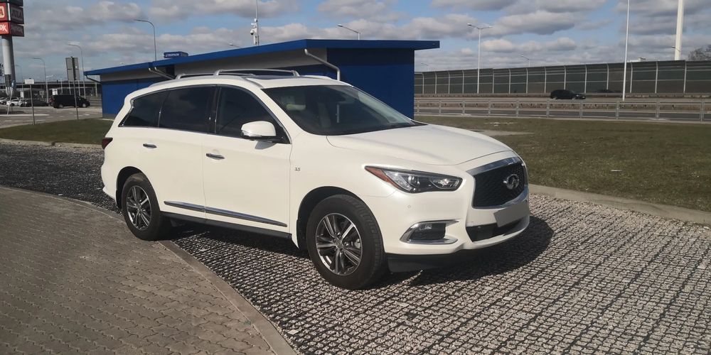 Infiniti QX60 3.5L 262KM 4X4 7 osobowy