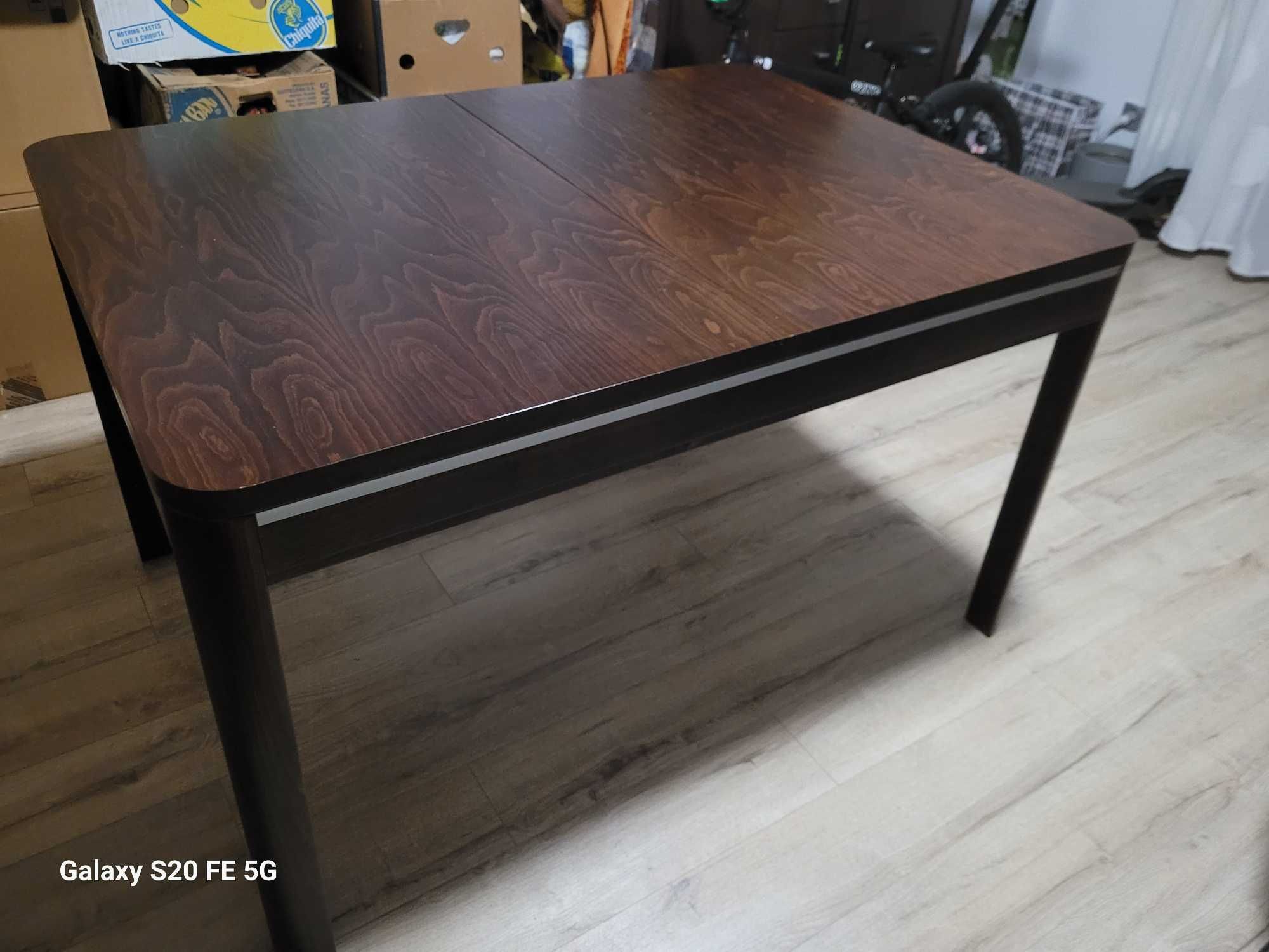 Sprzedam stół drewniany  130(180)cm x 95cm - super stan !