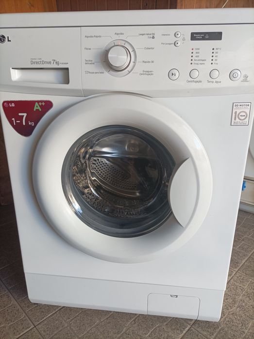 Máquina de lavar roupa LG