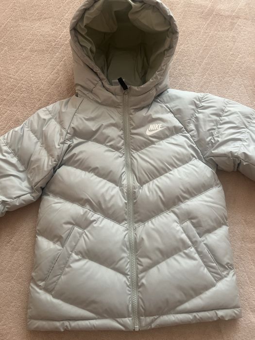 Куртка Nike(137-147cm) оригінал
