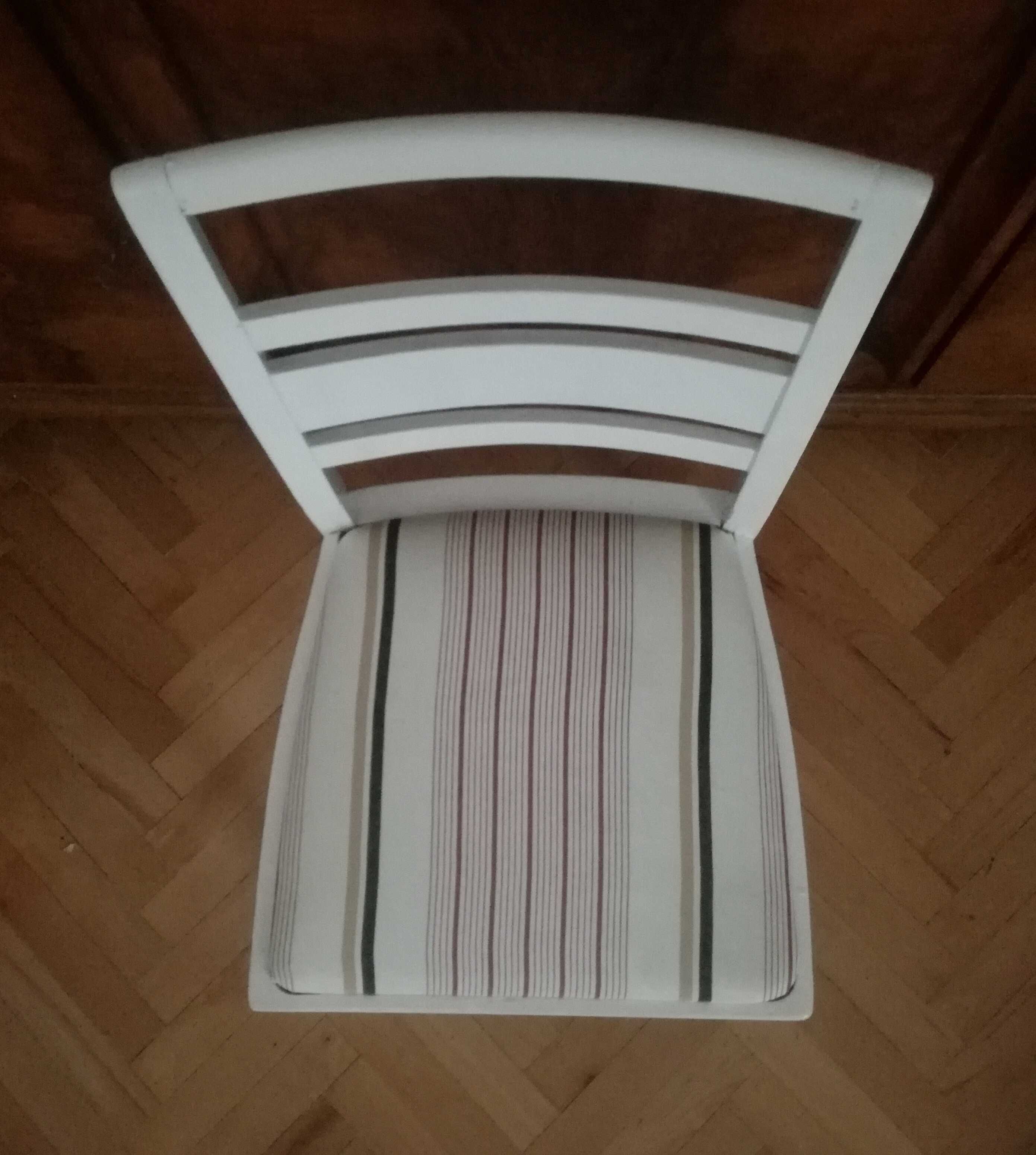 Odnowione stare Krzesło białe PRL styl prowansalski art deco vintage