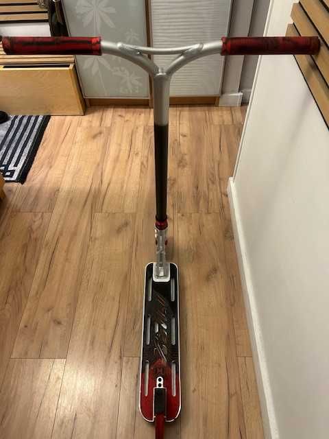 Hulajnoga Wyczynowa Madd Gear MGX Extreme Silver Red E1