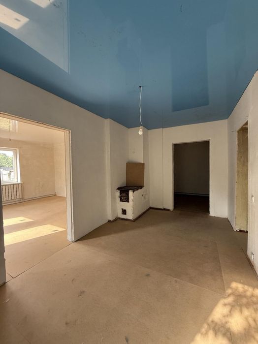 Продаж будинка Мерефа,центр