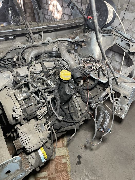 Двигун Рено Менан2 1.9 f9Q800 на 120к.с