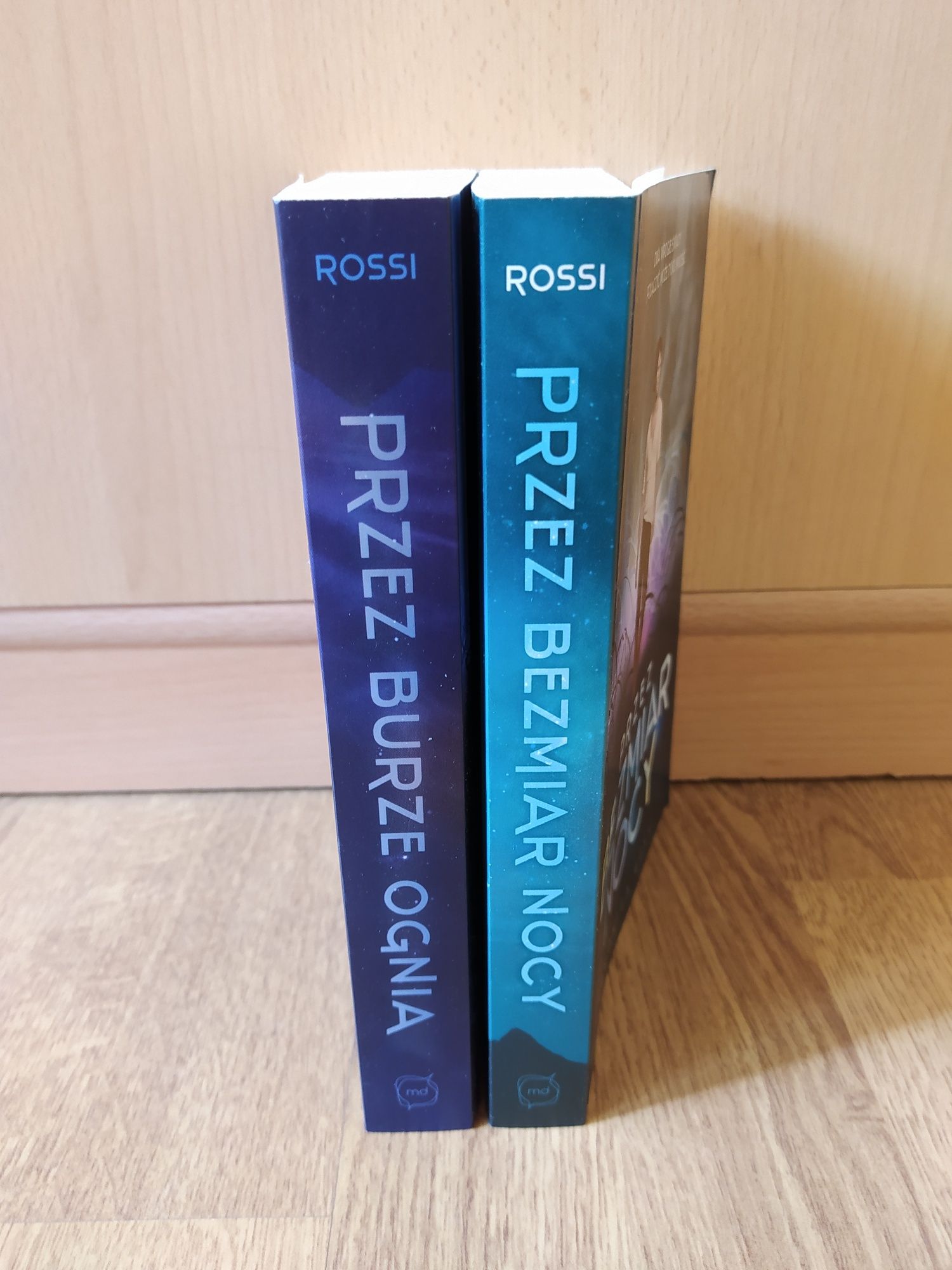 Veronica Rossi 'Przez Burze Ognia' (tom 1)