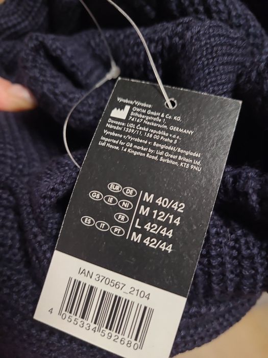 Kardigan, sweter rozpinany z kapturem