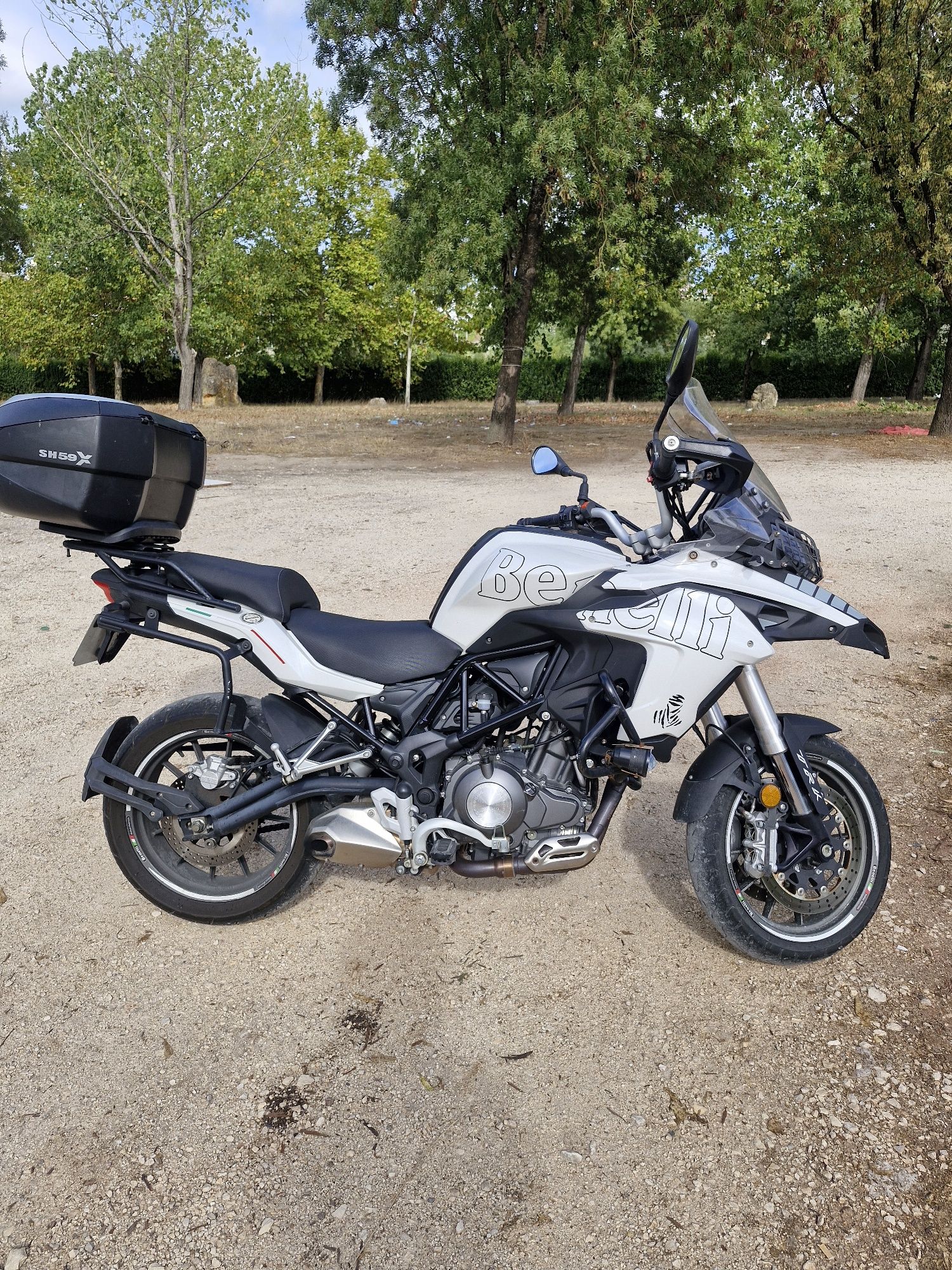 benelli 502 trk (impecacel)