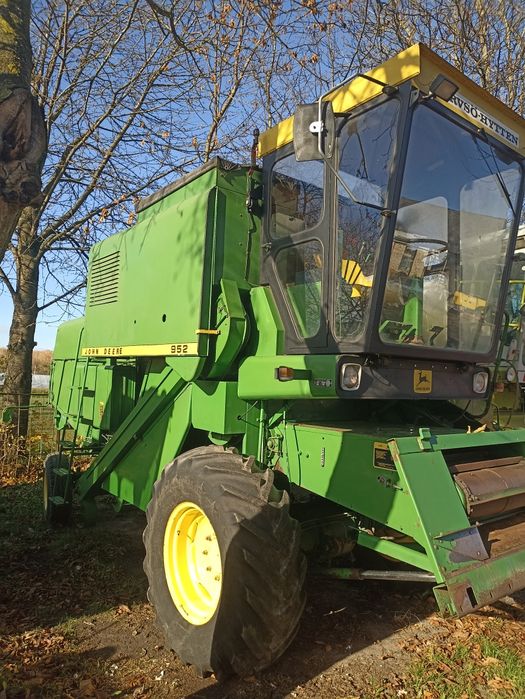 Комбайн John Deere 952