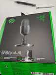 Mikrofon Razer seiren mini
