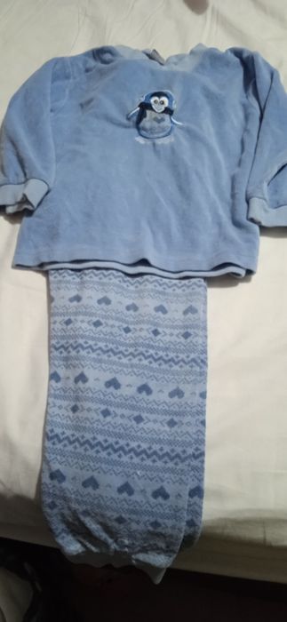 Pijama em bom estado para 3 anos