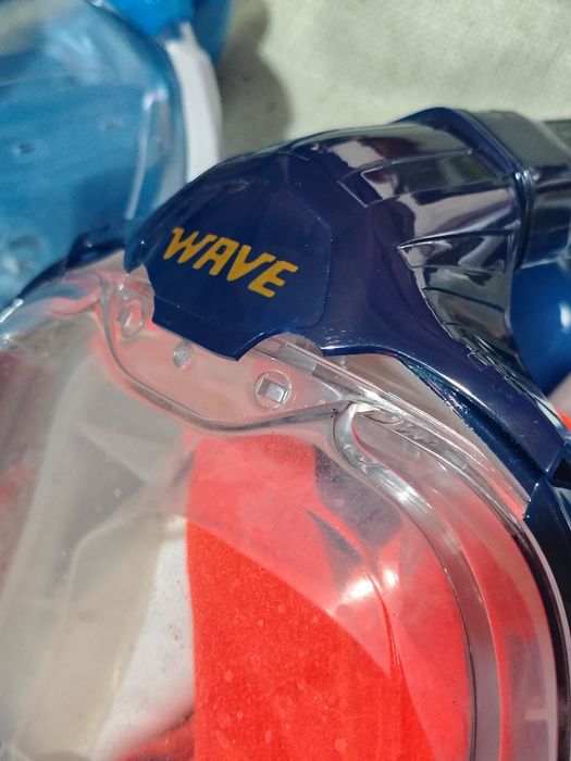 Маски для снорклінгу.