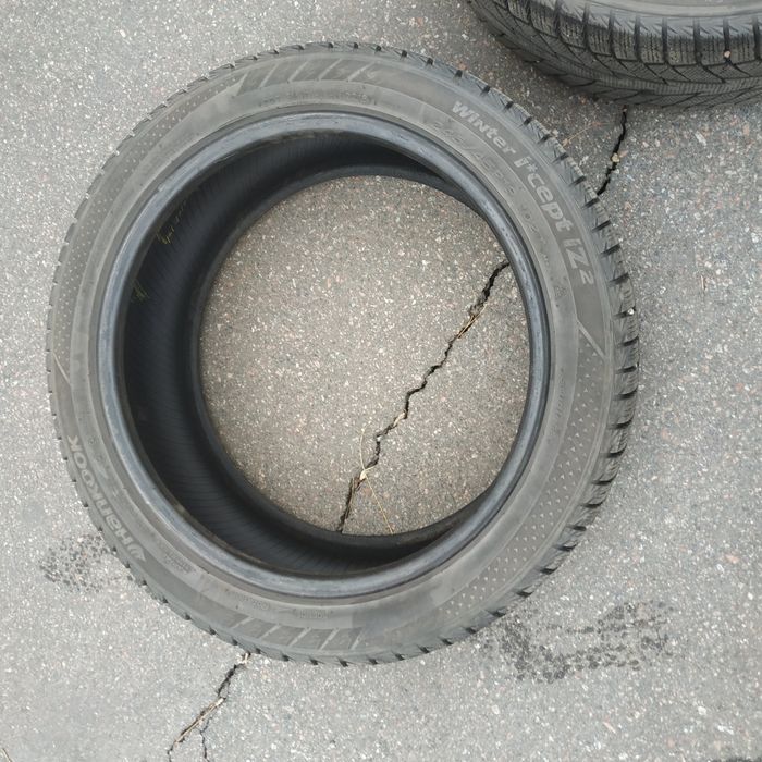 Резина r 19 зима Hankook  245/45r19 102T I Cept iZ 2