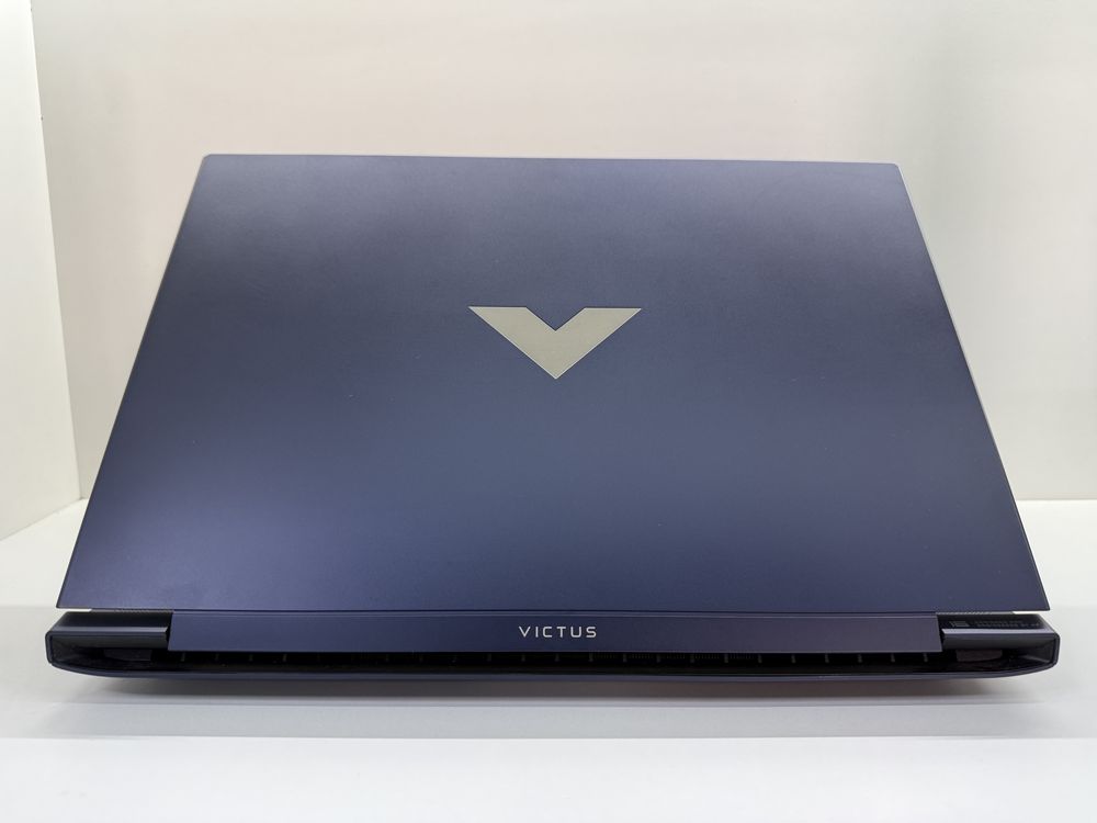 RTX 4060 8GB | 16 DDR5 | 1 TB SSD | I7-13700H | 16" 144 Hz | HP VICTUS