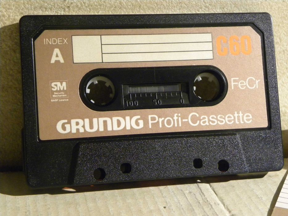 kaseta magnetofonowa GRUNDIG FeCr Profi chromowo żelazowa typ III