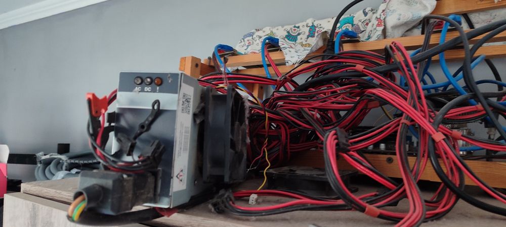 Продам блок живлення для ПК 2500W