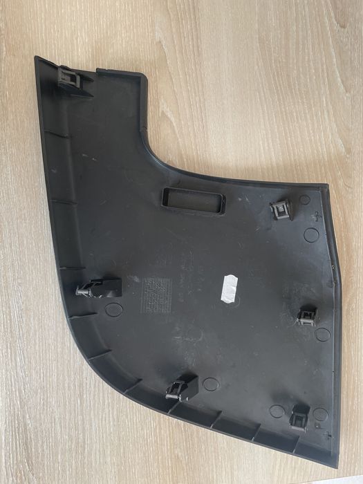 Заглушка внутрішньої водійської консолі Seat Altea