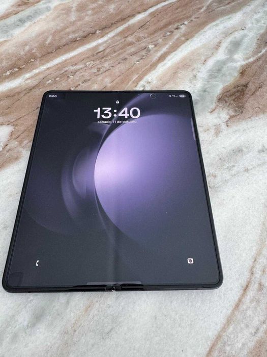 Samsung Galaxy Z Fold 5 (512 GB) + Galaxy Watch 6 Classic