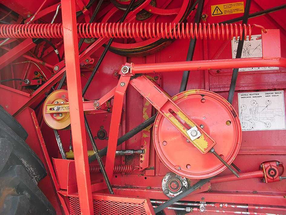 Зерноуборочный комбайн Massey Ferguson 430