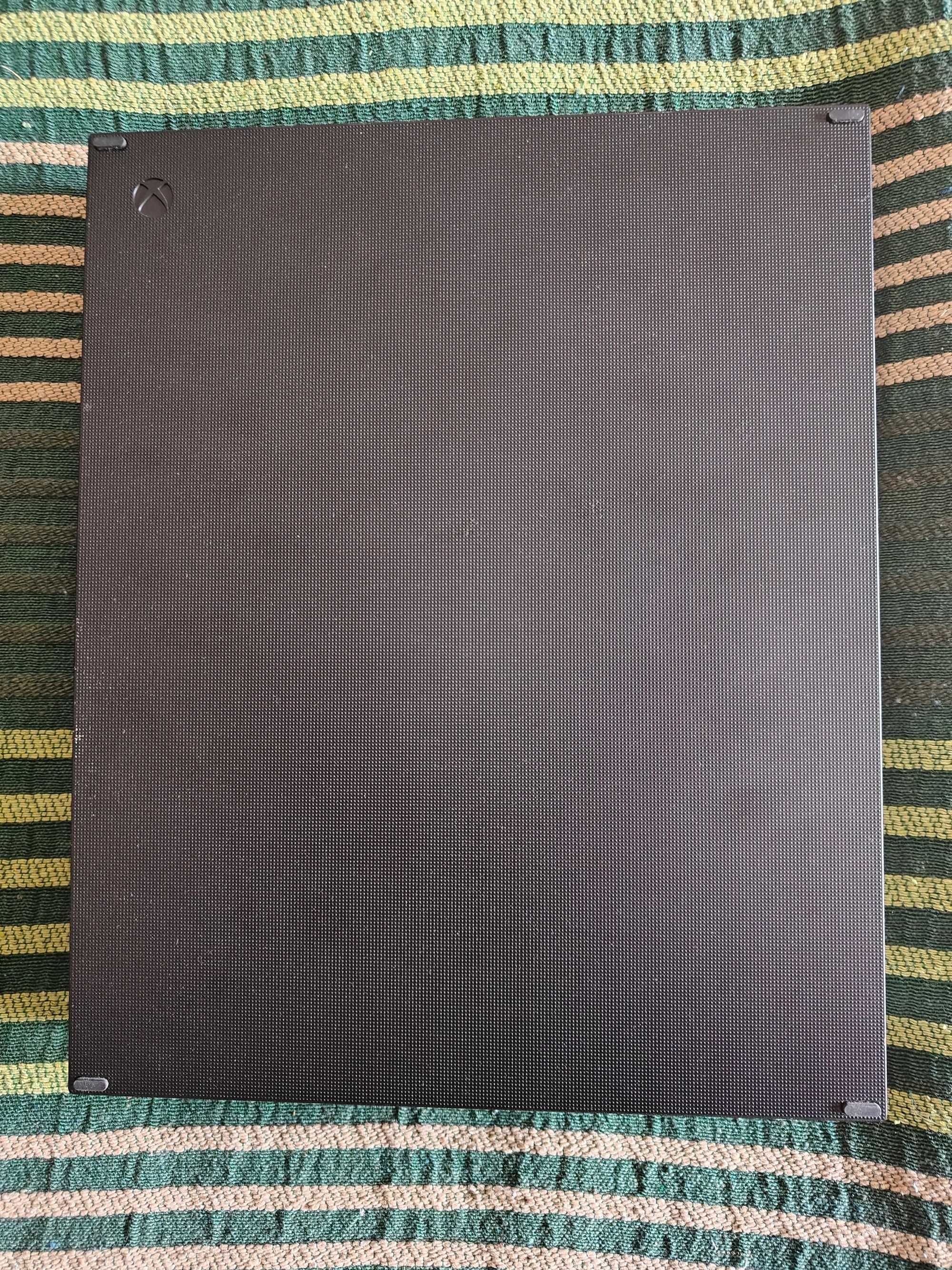 Consola Microsoft Xbox One X, 1Tb