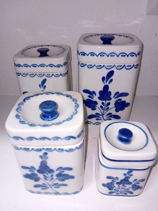 Conjunto de 4 potes em cerâmica Viana do Castelo