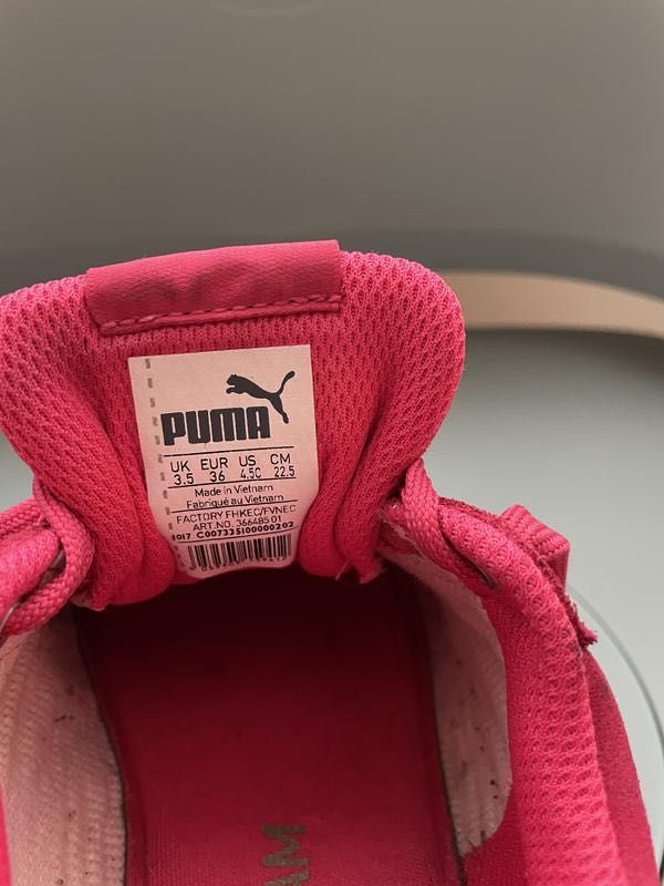 Натуральна замша Чудові  рожеві кеди puma оригінал кросівки puma