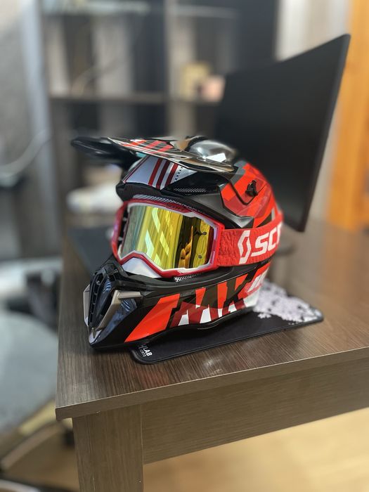 кросовий шолом новий