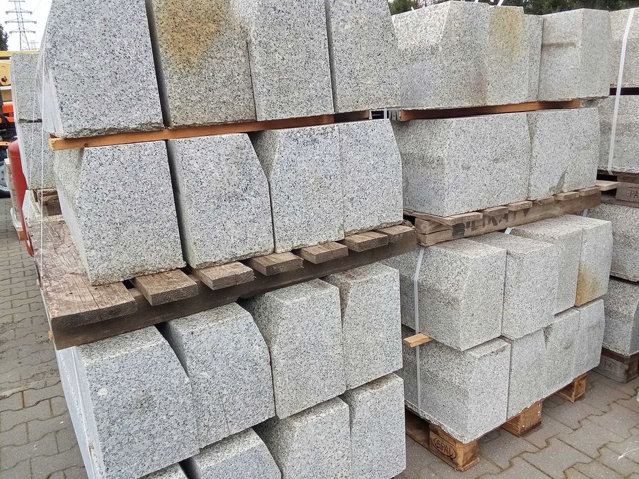 Krawężniki granitowe 20/30cm - 75 mb