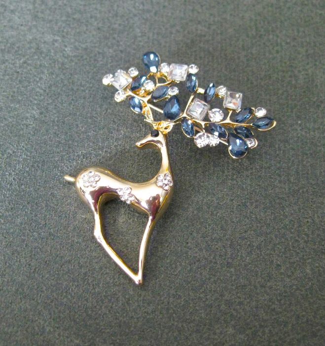 Alfinete / Broche / Pregadeira Veado Dourado c/ Cristais NOVO