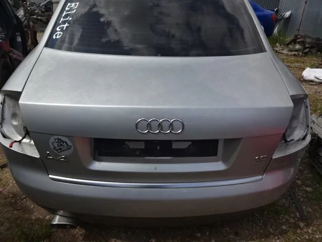 Klapa bagażnika Audi A4 B6 sedan, LY7W