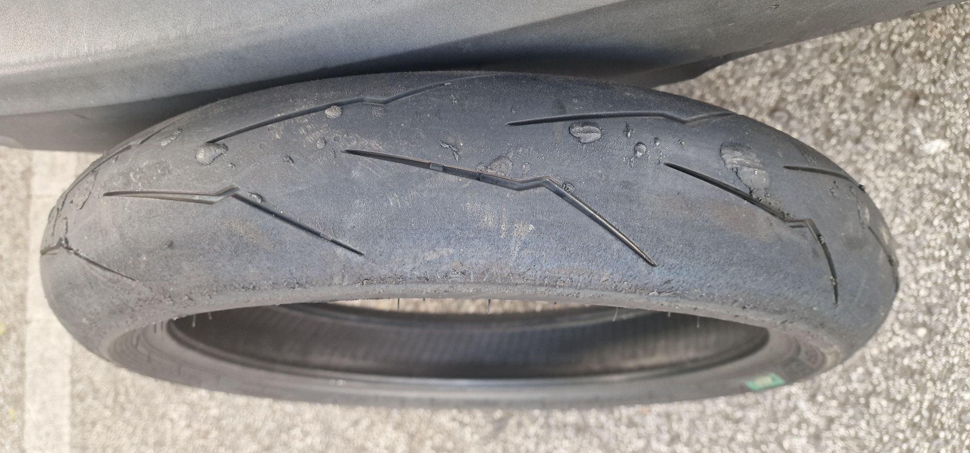 Pneus Dianteiro Pirelli Supercorsa 1/2 vida