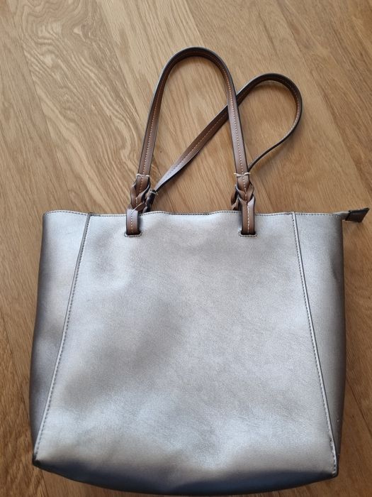 Mala parfois dourado