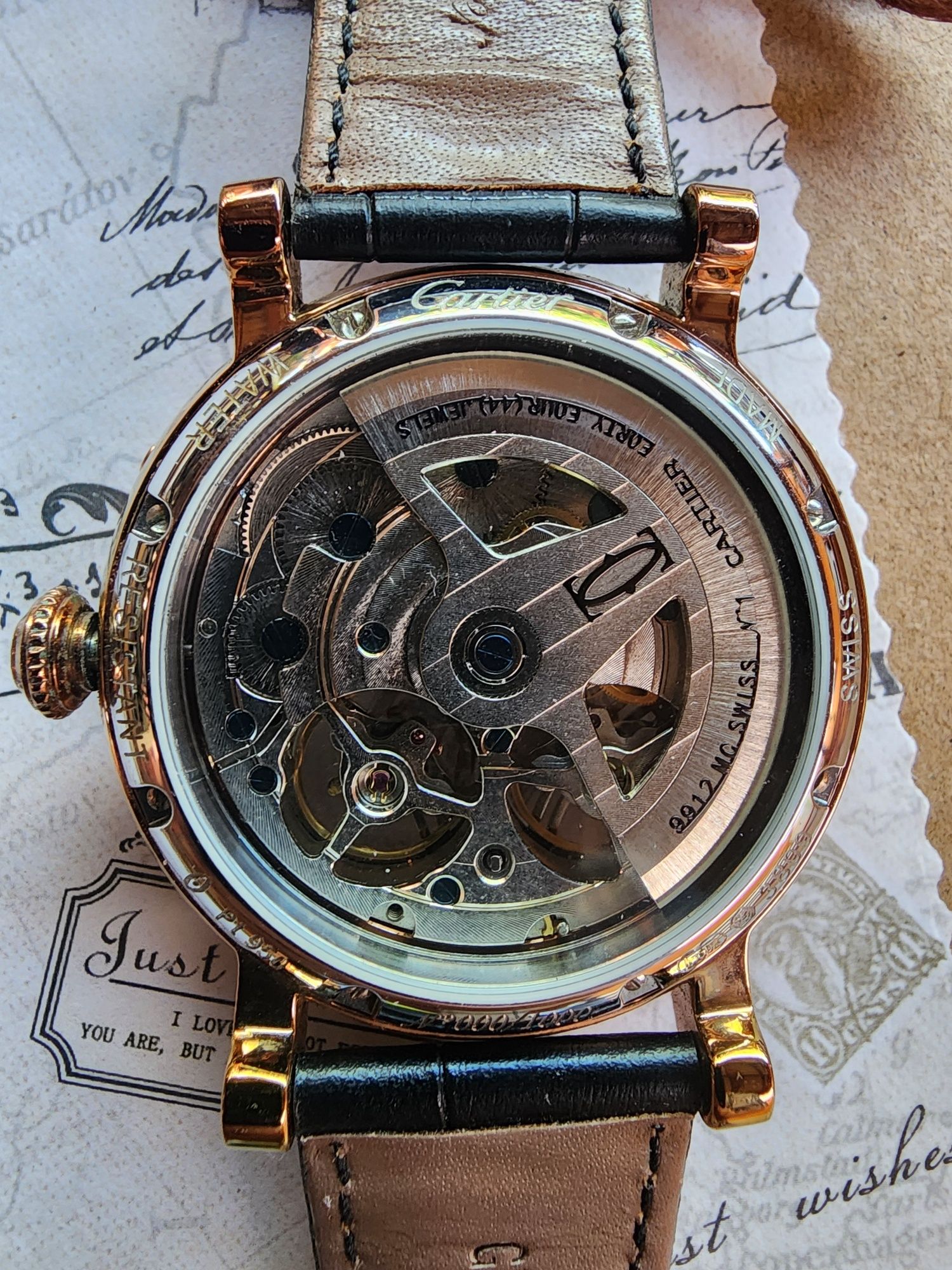 Наручные часы Cartier