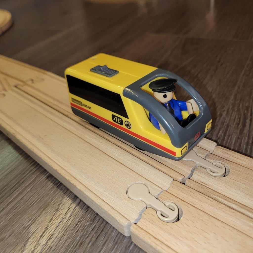 Zestaw torów drewnianych IKEA / LIDL + skrzynka (Lębork, Gdańsk)