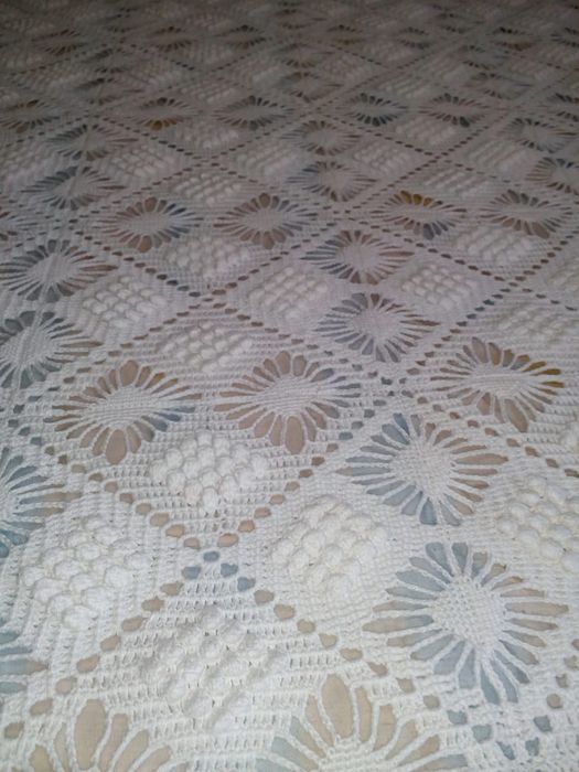 Colcha de renda feita á mão