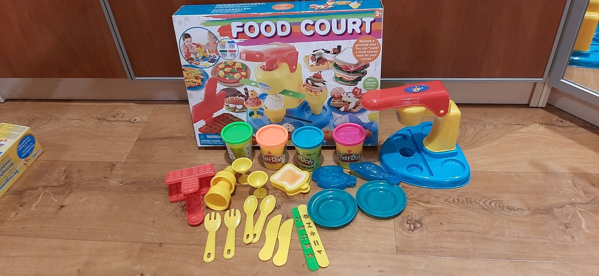 Набор для лепки Playgo "Food court Детский кафетерий