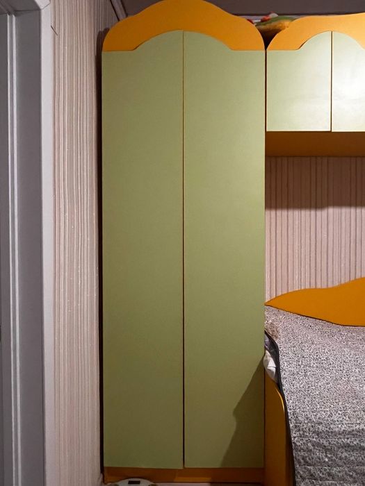 Стінка, ліжко,  шафа + комод