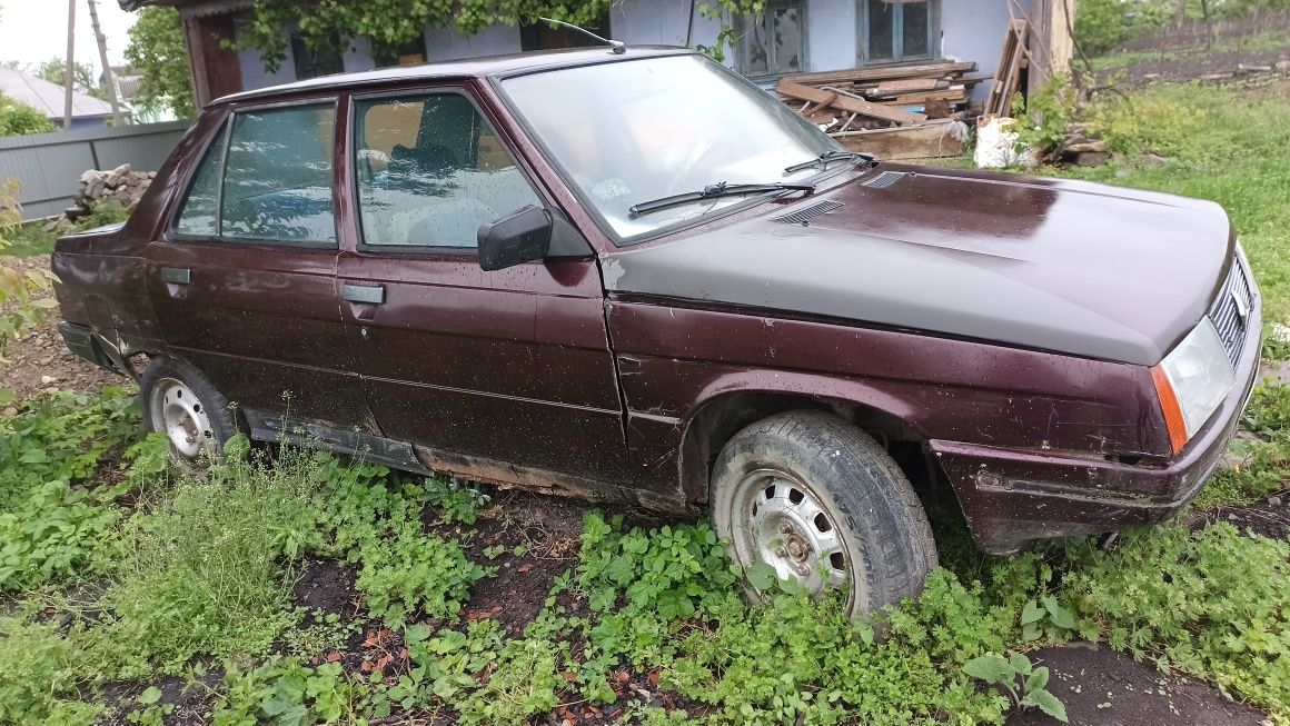 Renault Рено 9 на газу