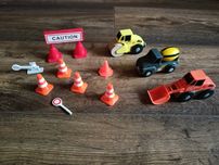 Playtive pojazdy budowlane walec betoniarka koparka kolejka drewniana