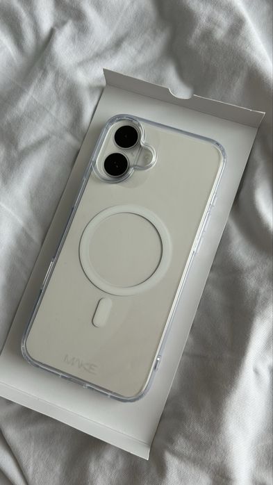 Чохол на iPhone 16 Plus