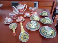 7 Peças Serviço de Café  Porcelana  Macau e  7 Peças Porcelana Chinesa