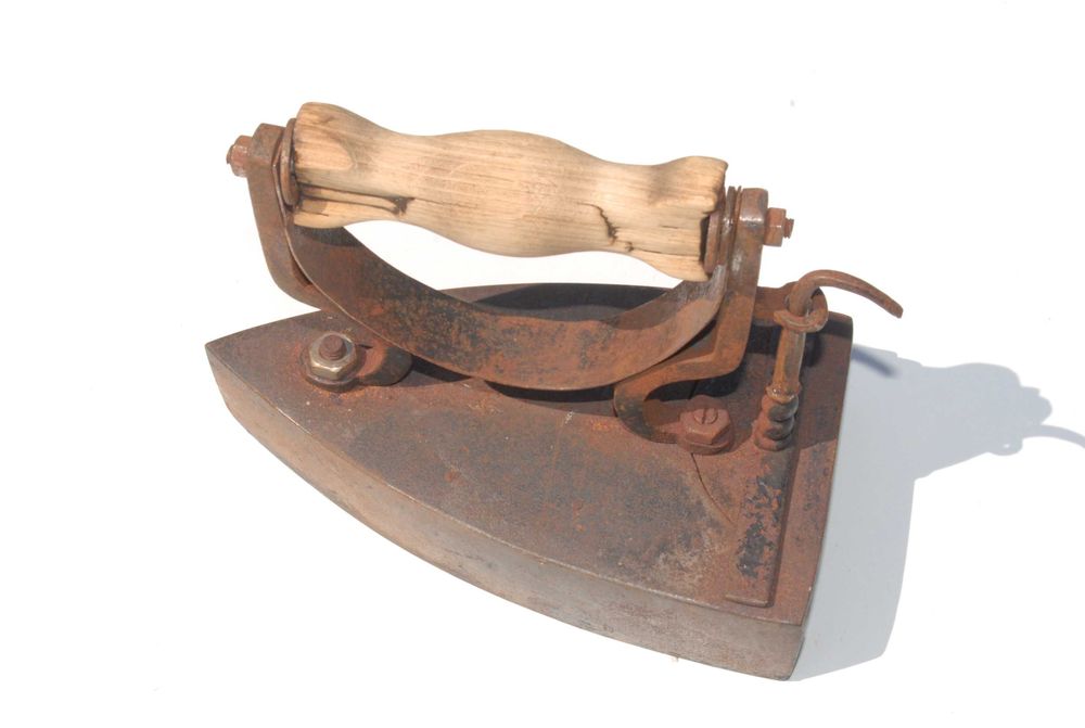 Stare żelazko przedwojenne z duszą antyk unikat kolekcjonerski zabytek