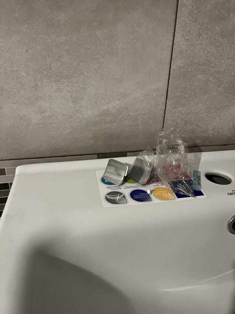 Szafka z umywalką