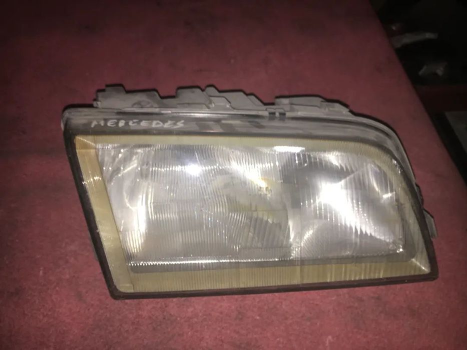 ÓTICA / FAROL DA FRENTE MERCEDES C