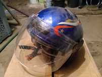 Kask motocyklowy.