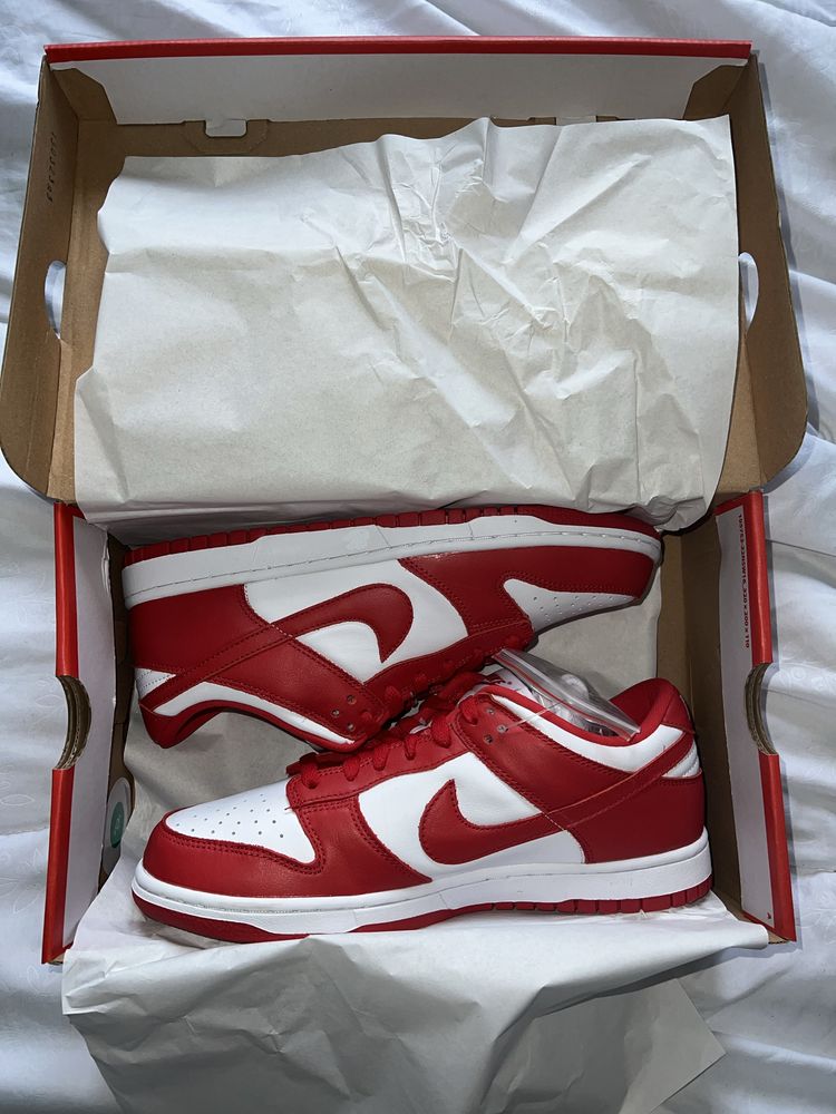 Nike dunk university red