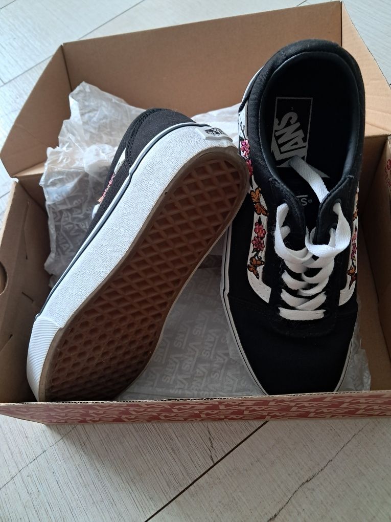 Tenisówki Vans z kwiatowym wzorem