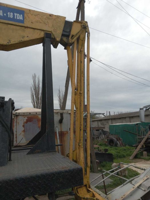продам автовышку 18 метров