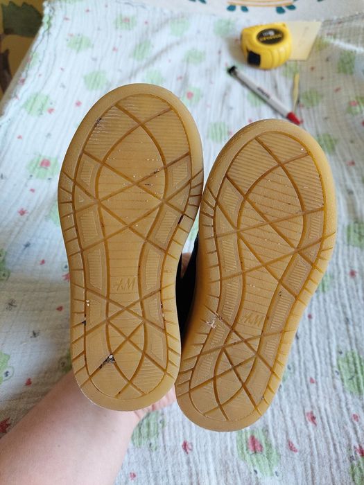 Buty lekko ocieplane H&M batman rozm. 24