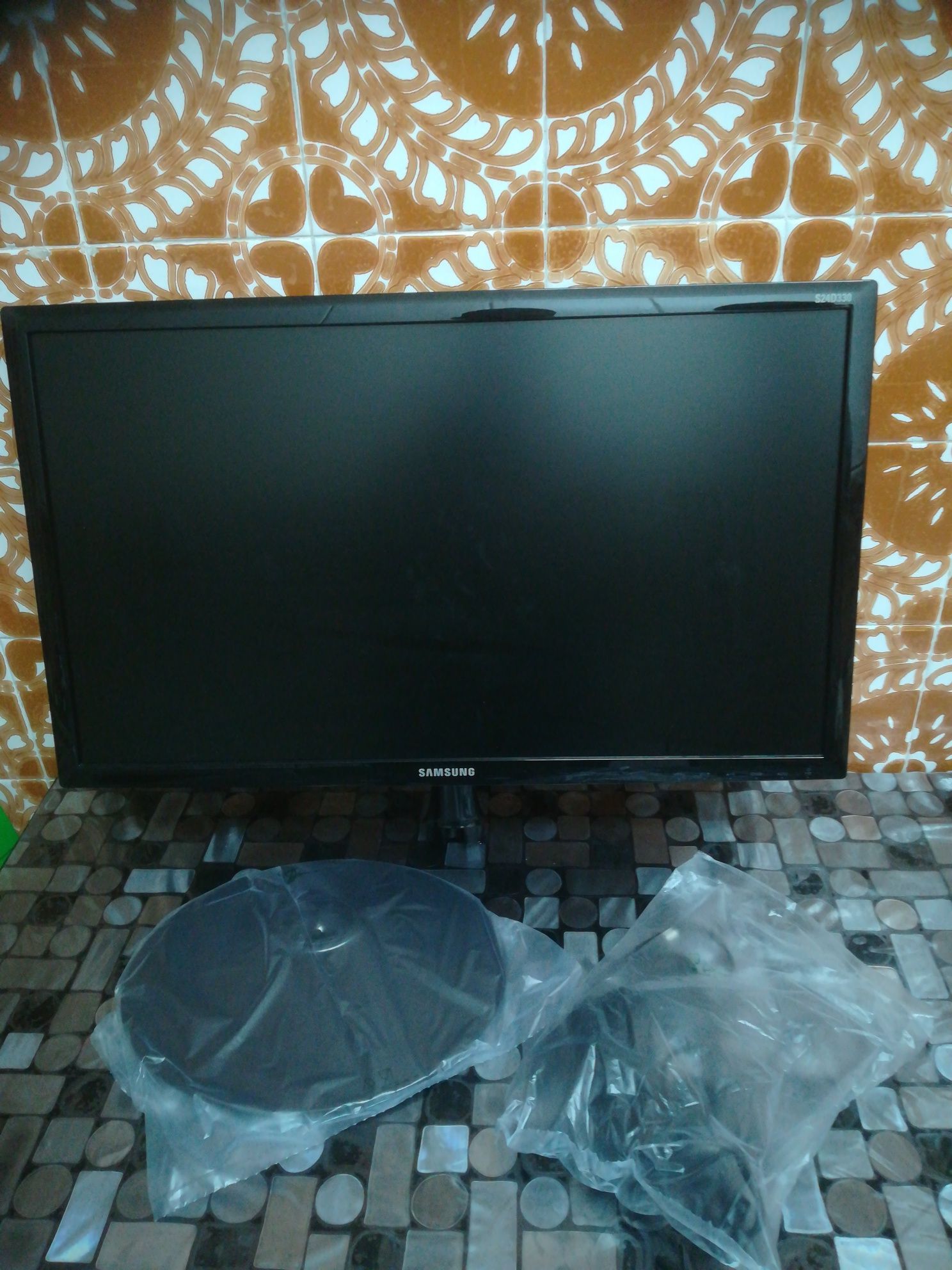 Monitor Samsung S24D300